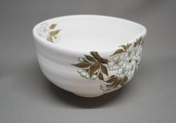 画像3: 白灰釉　御衣黄桜絵　沓形茶碗